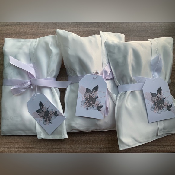 LeRose Bridal Robe - Lilac - Picture 2 of 2